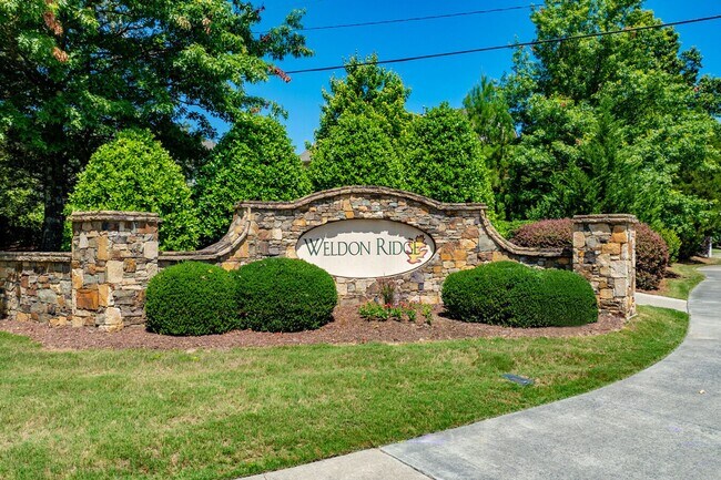 Building Photo - NEW LISTING in Cary NC!!