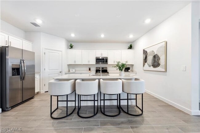 Building Photo - 11096 Canopy Loop