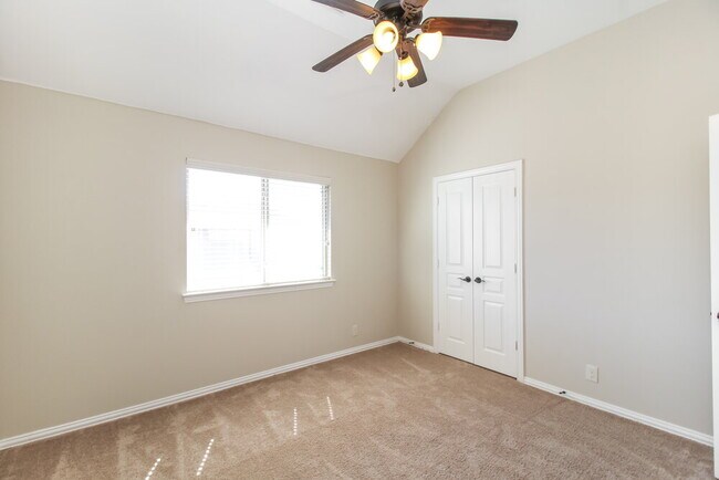Building Photo - 1017 Snowbird Dr