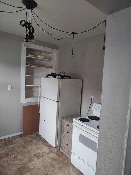 Building Photo - 303 K St