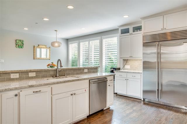Building Photo - 4532 Normandy Ave