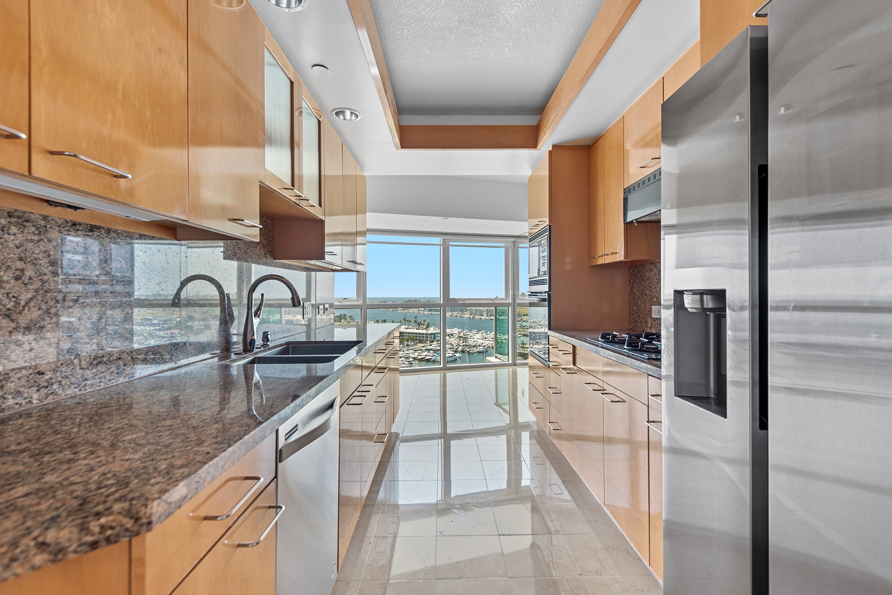 Building Photo - 13600 MARINA POINTE Dr