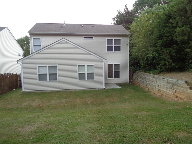 Building Photo - 12956 Deaton Hill Dr