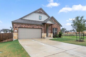 Building Photo - 244 Scenic Hills Cir