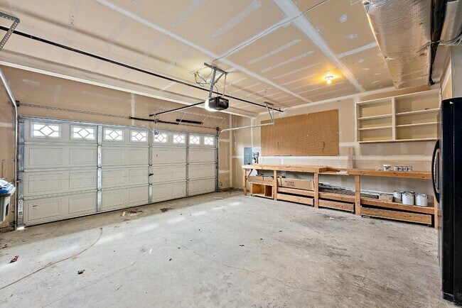 Building Photo - Bright & Spacious 4 Bedroom Home in Yelm f...