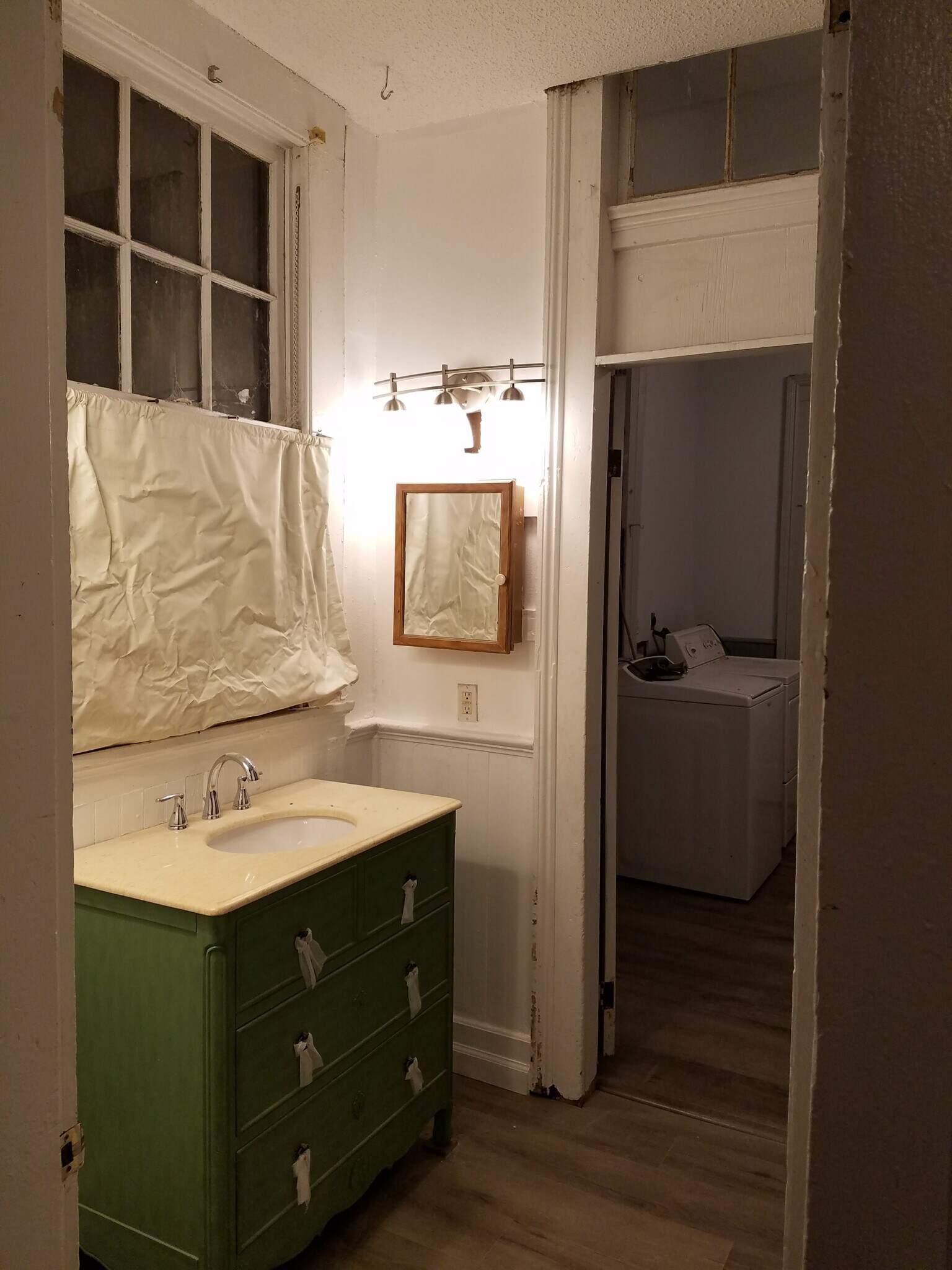 Bathroom: View from Bedroom - 921 N Miro St