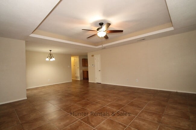 Building Photo - 2008 Continental Dr