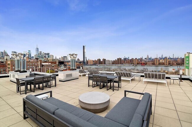 Building Photo - 99 Gold Street