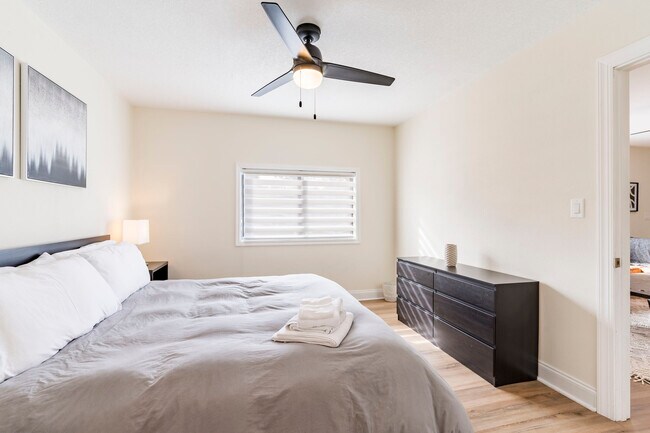 Building Photo - 1344 Springdale St