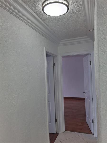 Building Photo - 110 Cypress Club Dr