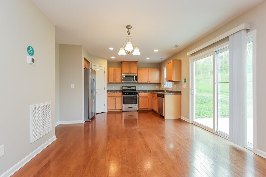 Building Photo - 408 Parmley Ln