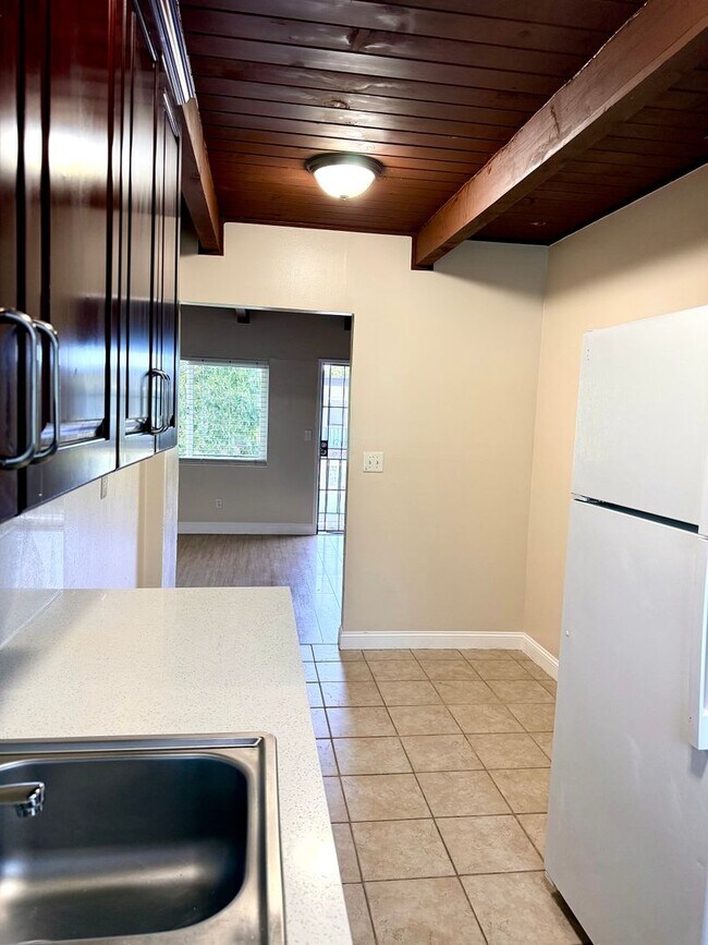 Interior Photo - Villa Fairlane