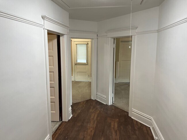 Building Photo - 2143 S Acoma St