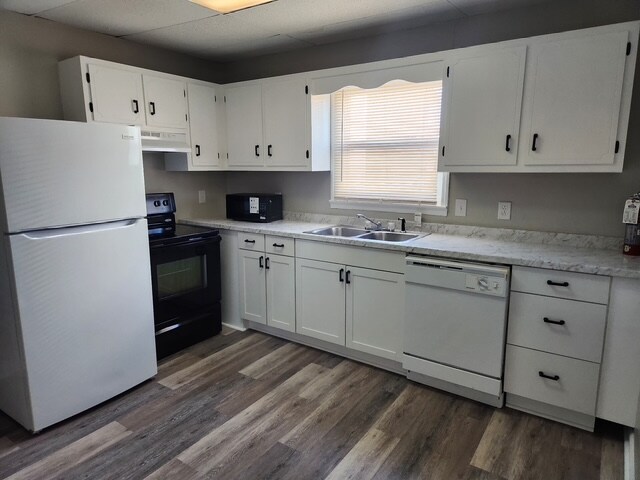 Building Photo - 219 W Flower St