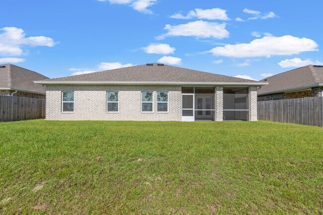 Building Photo - Panama City Titus Park 3-Car Garage House