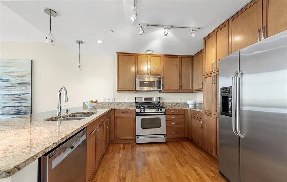 Building Photo - 4909 Laclede Ave