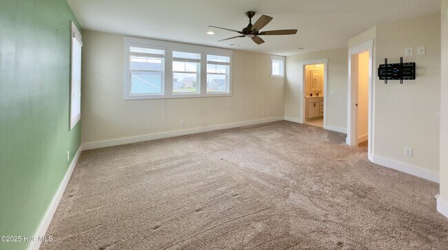 Building Photo - 102 Bogue Harbor Ct
