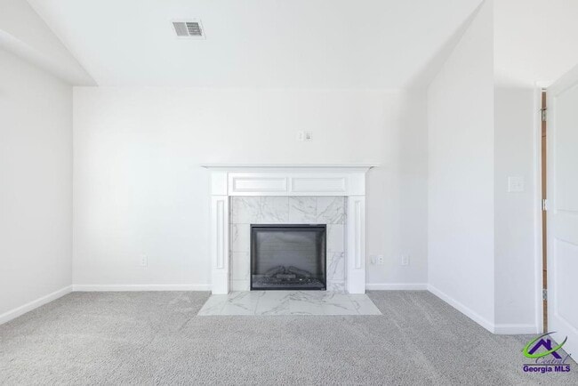 Building Photo - 233 Shoshone Cir