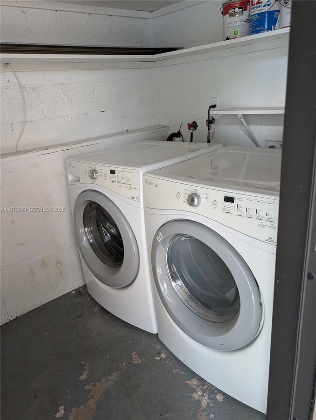 Building Photo - 13511 NE 24th Pl