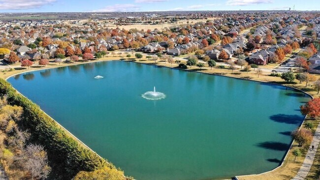 Building Photo - 7189 Waterlily Ln