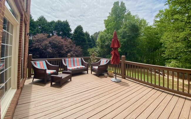 Building Photo - Beautiful Oconee County Home in Old Waverly