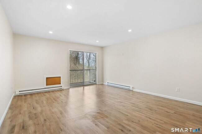 Building Photo - 7 Hamilton Ave