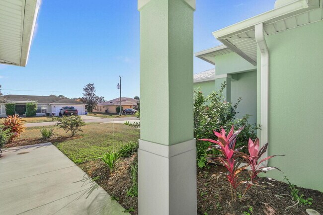 Building Photo - Matanzas Woods