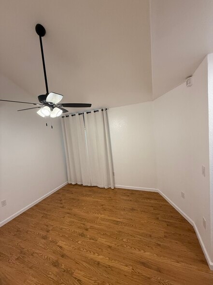 Building Photo - 602 N May