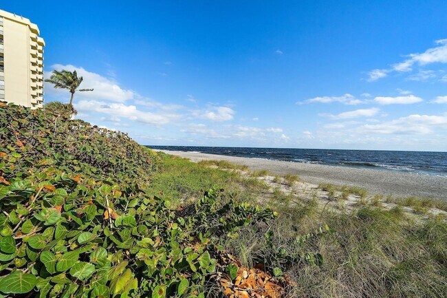 Building Photo - 100 Ocean Trail Way