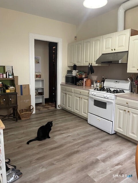 Building Photo - 183 Lawrence St