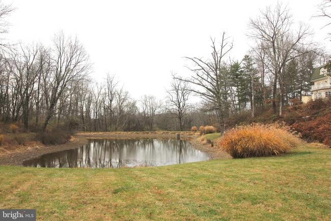 Building Photo - 48 Poor Farm Rd