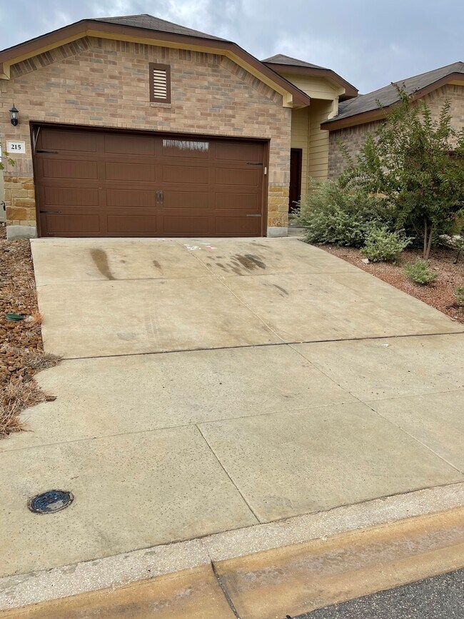 Building Photo - 217 Kaspar Way