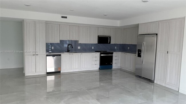 Building Photo - 14608 SW 261st Terrace