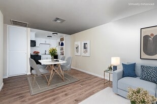 Building Photo - 526 Greystone Ln