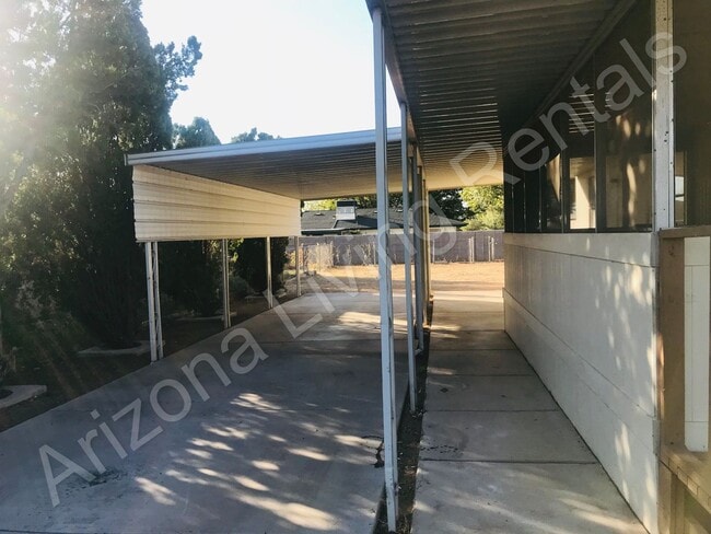 Building Photo - 2 BEDROOM WITH LARGE FENCED YARD