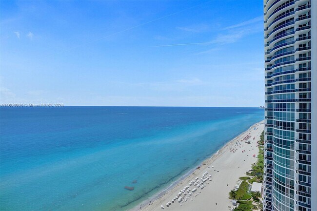 Building Photo - 18201 Collins Ave