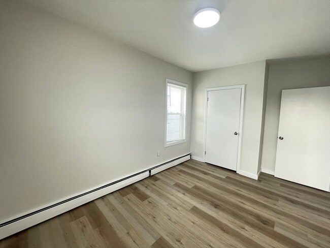 Building Photo - 124 Beech St