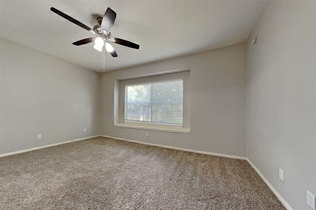 Building Photo - 20814 Greenfield Trail