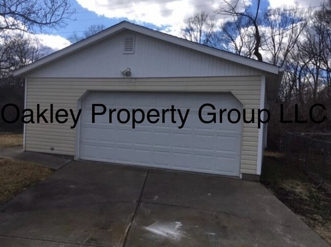 Building Photo - 1304 Wrenn Ct