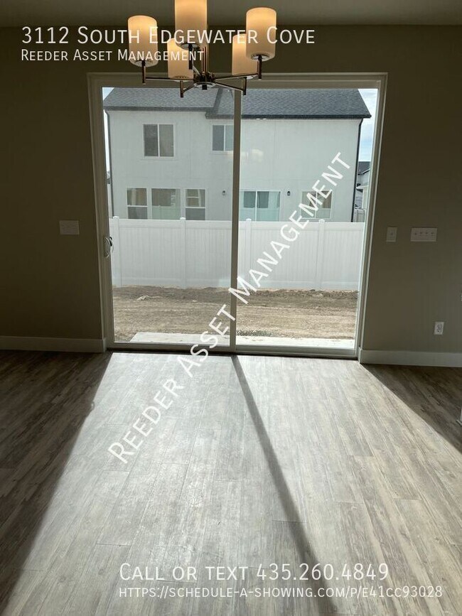 Building Photo - 3112 S Edgewater Cv