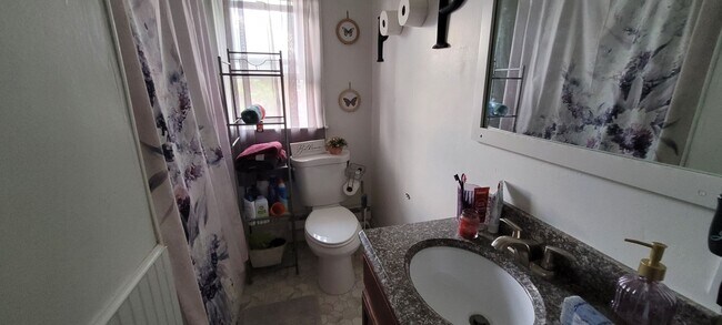 Building Photo - 341 Indian Manor Dr