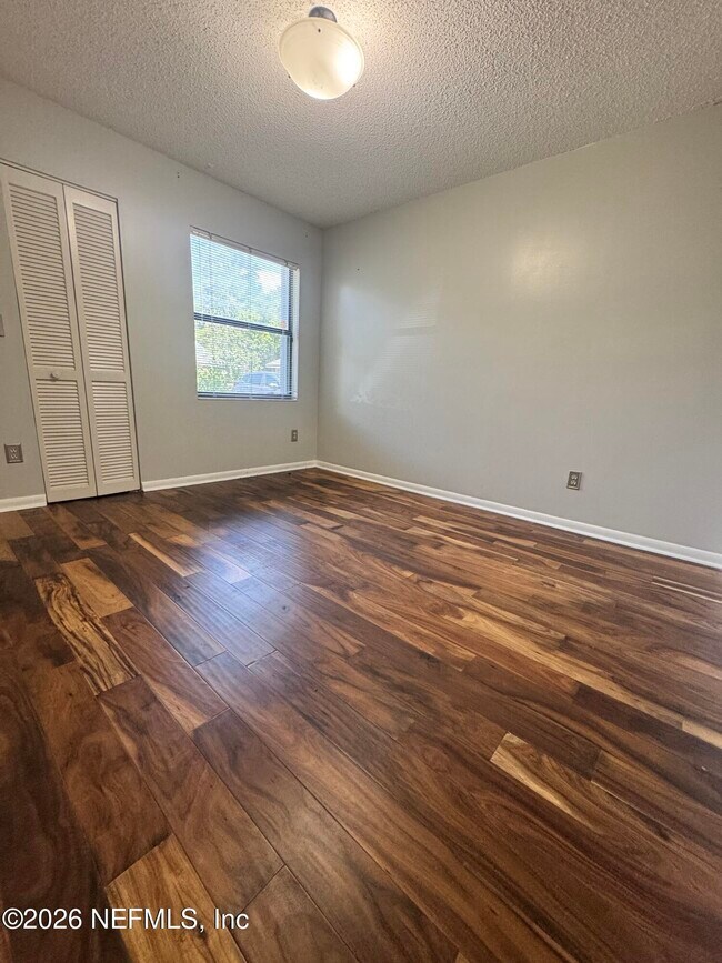 Building Photo - 8343 Westover Ct