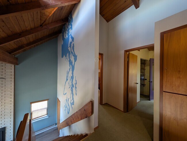 Building Photo - A Luxury Beachfront Lodge Awaits! For Rent...