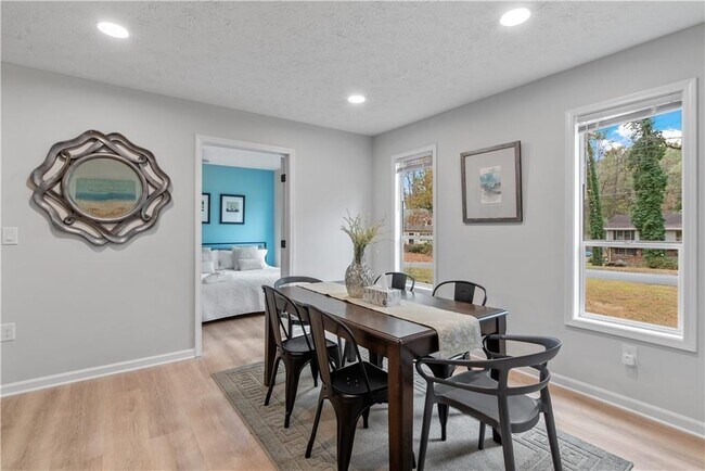 Building Photo - 2532 Hidden Hills Dr