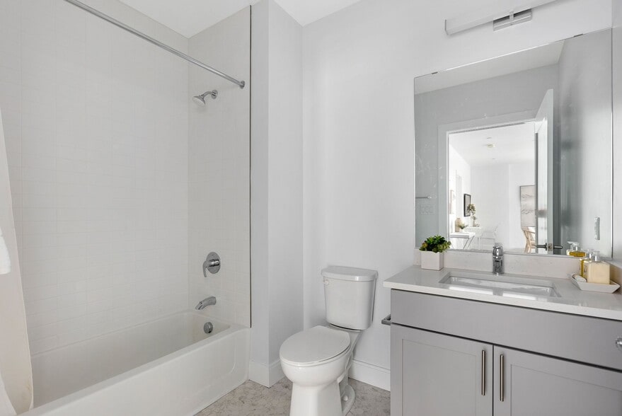 Building Photo - 90 Ocean Ave