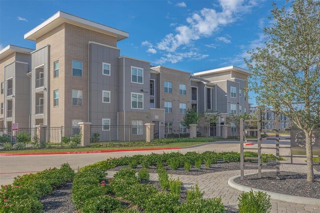 Building Photo - 3880 Farm to Market 2920