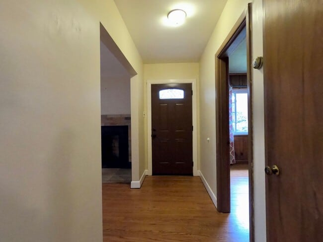 Building Photo - CHARMING STONE HOUSE IN SoKno w/ 3 BDRMS and 2 BATHS