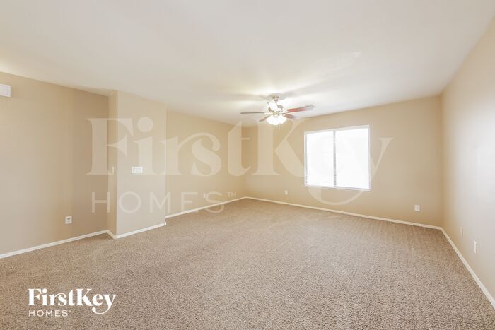 Building Photo - 14251 W Windrose Dr