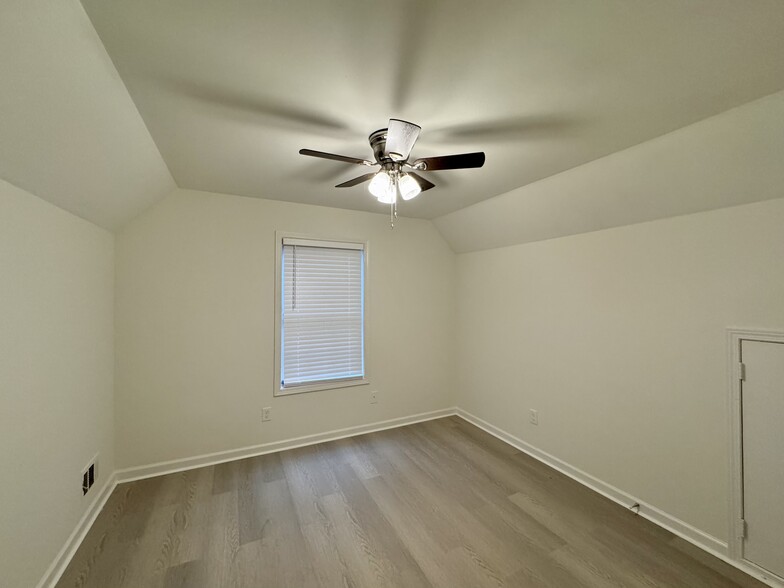 Upstairs bedroom 2 - 52 Johnson Rd NW