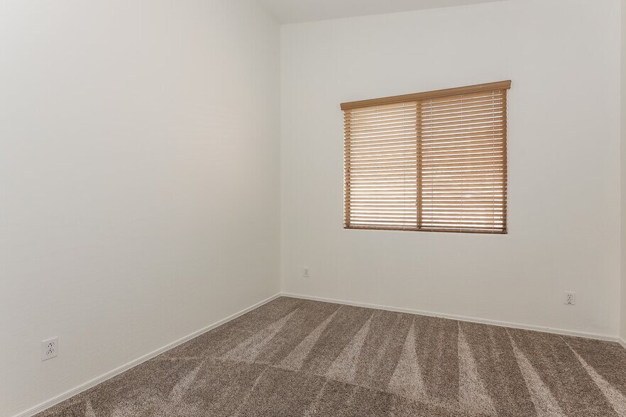 Building Photo - 7406 W Superior Ave